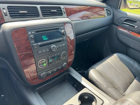 Used 2013 Chevrolet Tahoe LT AWD/4WD image 26