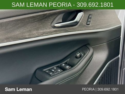 New 2026 Jeep Grand Cherokee Limited AWD/4WD image 18