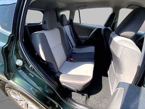 Used 2013 Toyota RAV4 LE AWD/4WD image 19