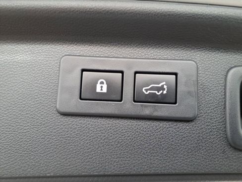 Certified 2023 Subaru Forester Limited image 7