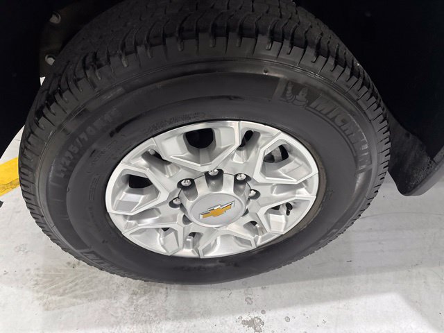 Used 2026 Chevrolet Silverado 2500 LTZ w/ LTZ Convenience Package AWD/4WD image 43