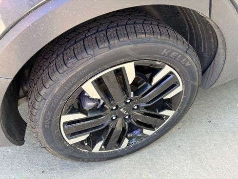 Used 2024 Kia Telluride SX Prestige w/ Towing Package AWD/4WD image 12