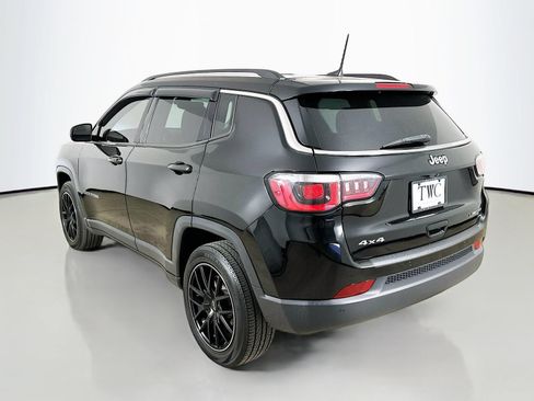 Used 2019 Jeep Compass Limited w/ Safety & Security Group AWD/4WD image 7