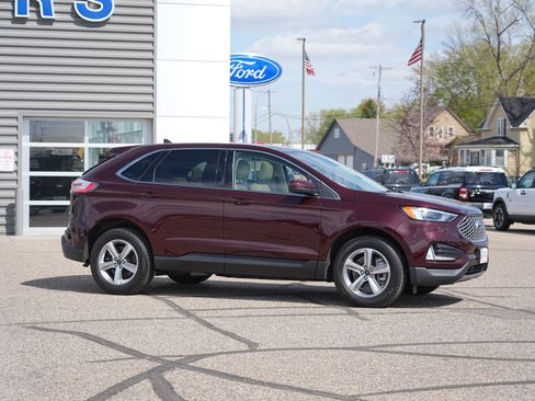 Used 2023 Ford Edge SEL w/ Convenience Package AWD/4WD image 2