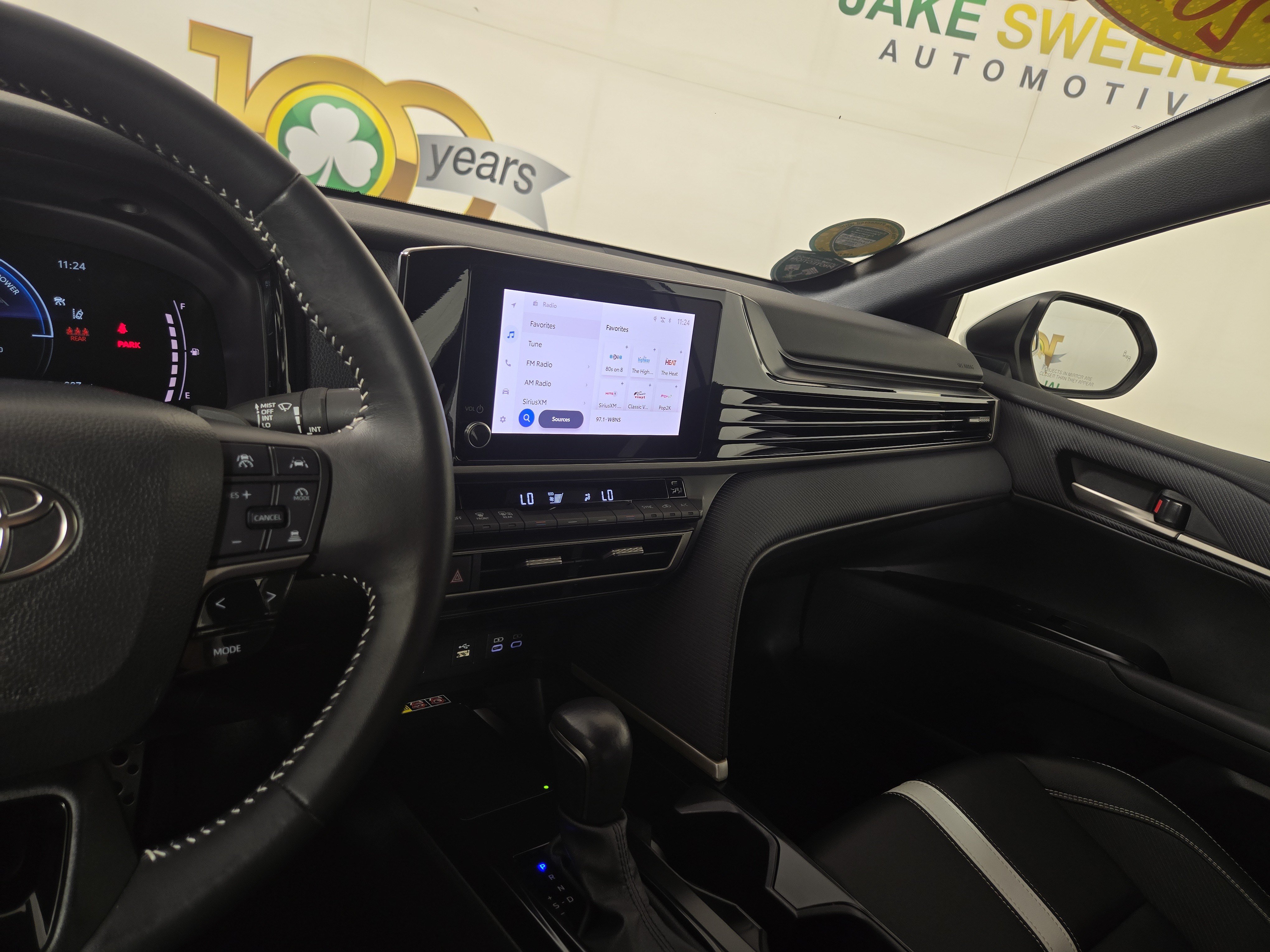Used 2025 Toyota Camry SE FWD image 23