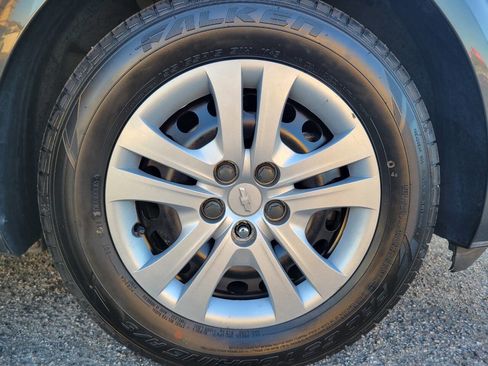 Used 2019 Chevrolet Sonic LS image 18