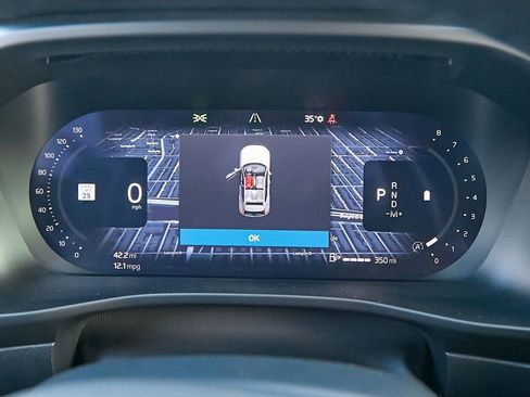 New 2026 Volvo XC40 B5 Ultra w/ Protection Package Premier image 14