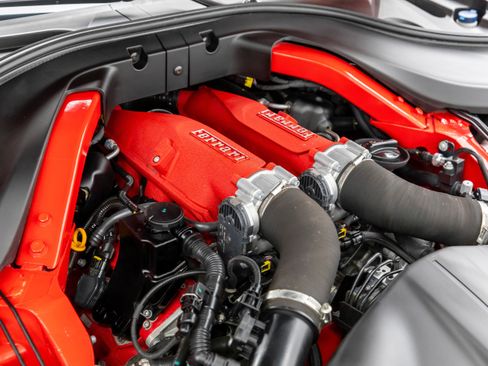 Used 2019 Ferrari Portofino image 48