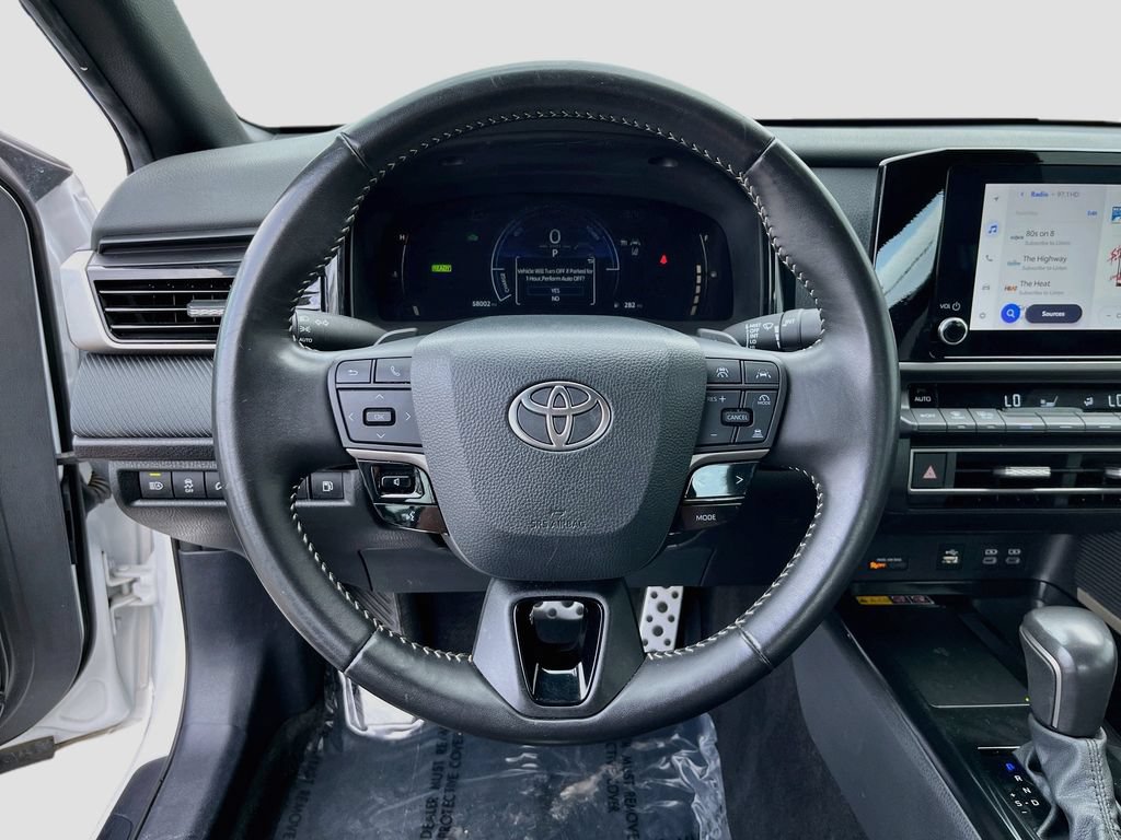 Used 2025 Toyota Camry SE FWD image 17