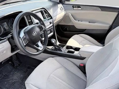 Used 2019 Hyundai Sonata SE FWD image 19