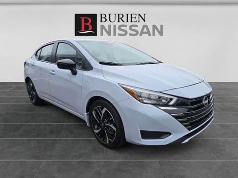 Used 2025 Nissan Versa SR w/ Trunk Package FWD image 4