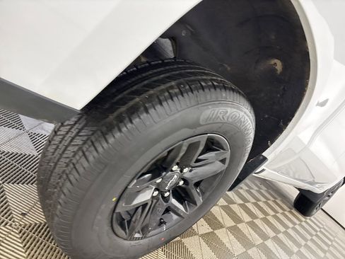 Used 2023 Chevrolet Silverado 1500 LT Trail Boss w/ Protection Package image 29