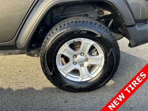 Certified 2019 Jeep Wrangler Unlimited Sport S image 11