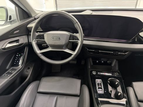 Used 2025 Audi Q6 e-tron Premium Plus w/ Premium Plus AWD/4WD image 24