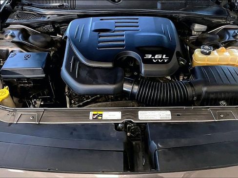 Used 2013 Dodge Challenger SXT Plus image 11