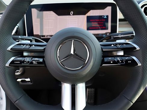 Used 2025 Mercedes-Benz C 300 4MATIC Sedan image 67