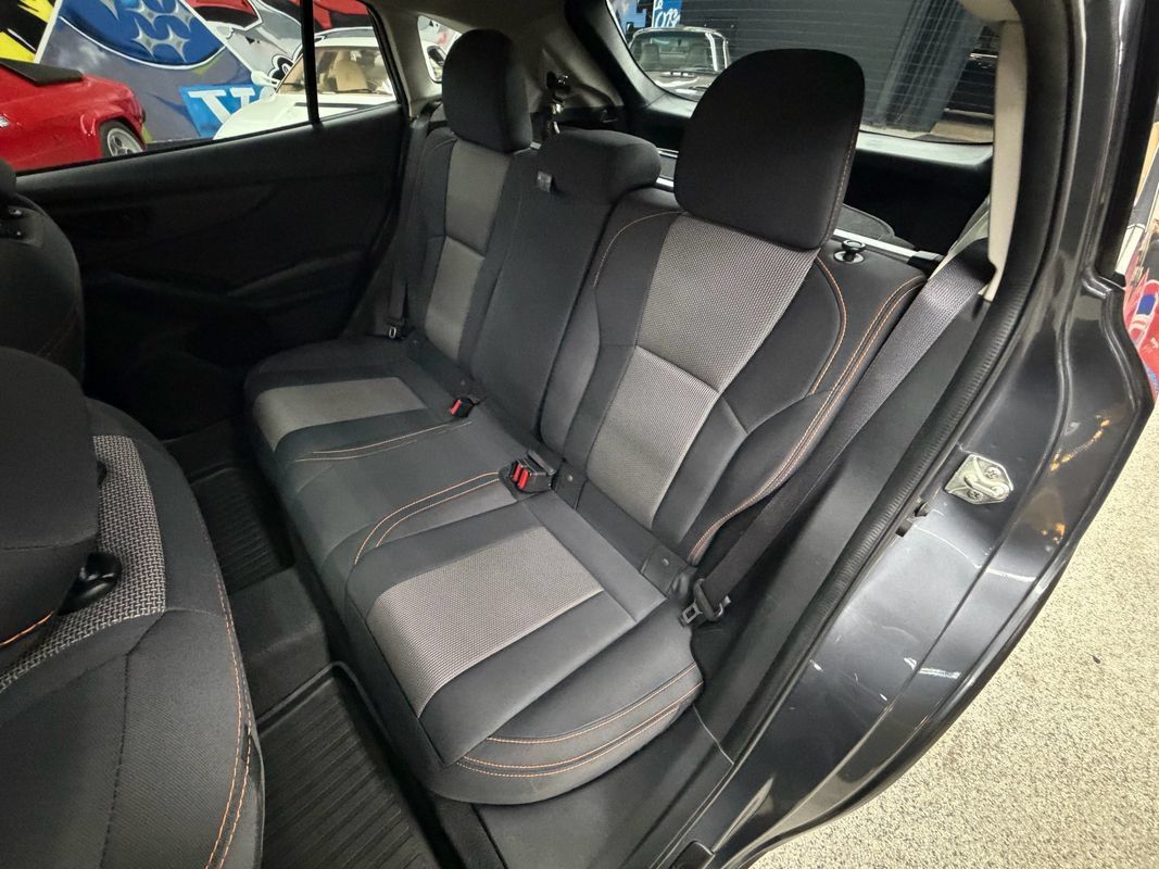 Used 2020 Subaru Crosstrek 2.0i Premium w/ Moonroof Package 1 AWD/4WD image 14