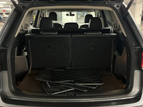 Certified 2023 Volkswagen Atlas SE w/ Black Wheel Package AWD/4WD image 39