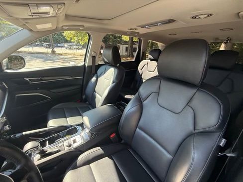 Used 2024 Kia Telluride S w/ S Sunroof Package image 12
