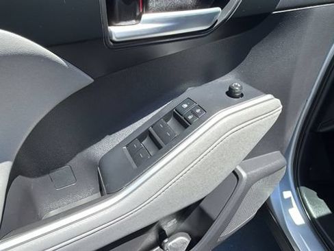 Used 2021 Toyota Highlander XLE AWD/4WD image 21