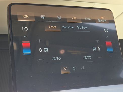 New 2026 Cadillac Vistiq Sport w/ LPO, Floor Liner Package image 24