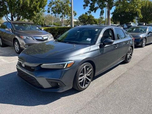 Used 2024 Honda Civic Touring image 2