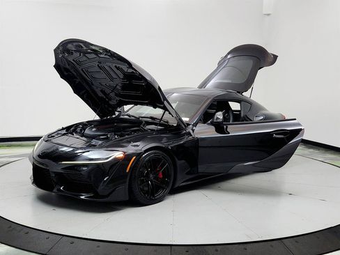 Used 2020 Toyota Supra Premium w/ Driver Assist Package RWD image 9