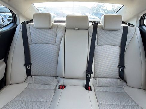 Used 2023 Lexus ES 350 w/ Premium Package image 40