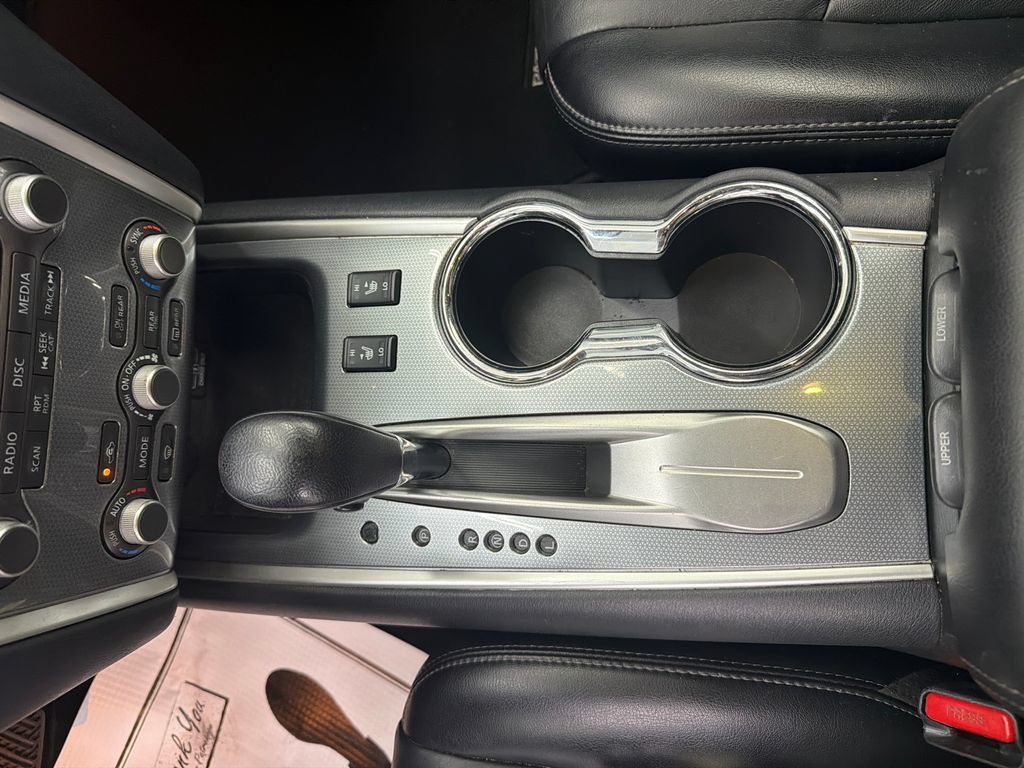 Used 2020 Nissan Pathfinder SL FWD image 32