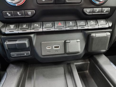 Used 2022 GMC Sierra 2500 Denali image 58