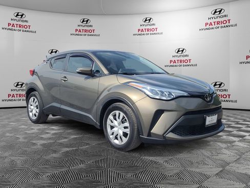 Used 2021 Toyota C-HR LE FWD image 1