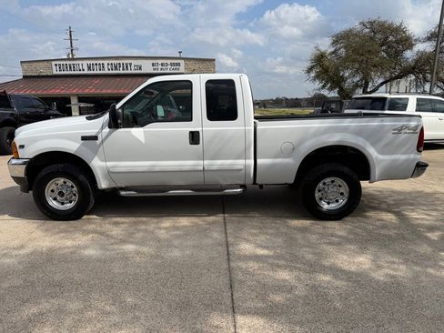 Used 2001 Ford F250 4x4 SuperCab Super Duty image 4
