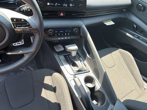 New 2026 Hyundai Elantra Sport FWD image 27