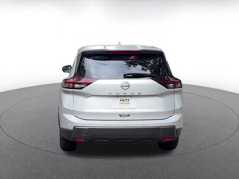 Used 2025 Nissan Rogue SV image 12