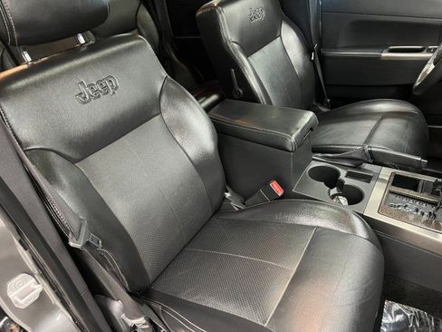 Used 2012 Jeep Liberty Limited Jet w/ Comfort/Convenience Group image 14