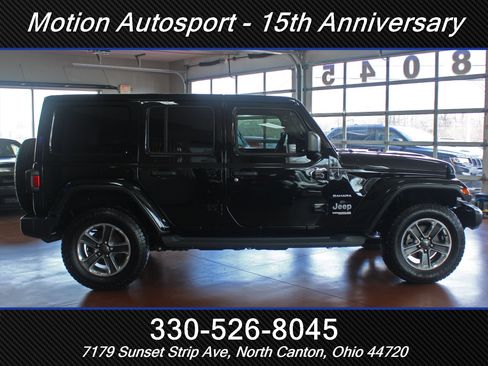 Used 2018 Jeep Wrangler Unlimited Sahara image 15