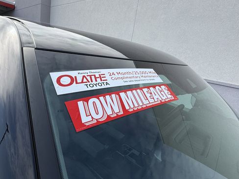 Used 2023 Toyota Tundra Limited image 29