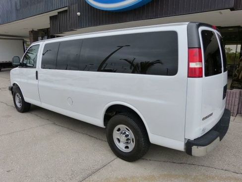 Used 2019 Chevrolet Express 3500 LT w/ LT Preferred Equipment Group image 3