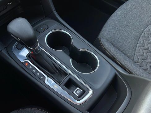 Used 2024 Chevrolet Equinox LT image 14