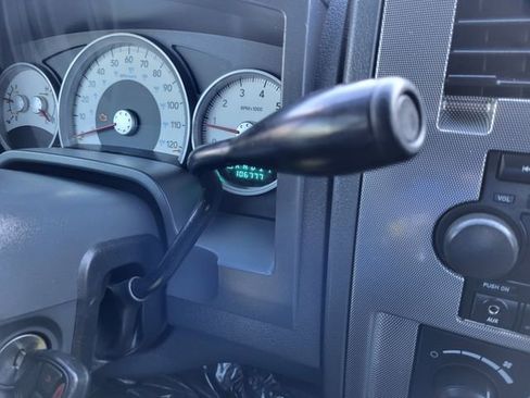 Used 2006 Dodge Dakota SLT image 23