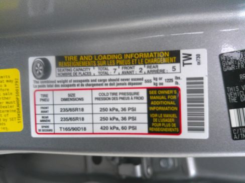 Used 2023 Toyota Highlander XLE image 36