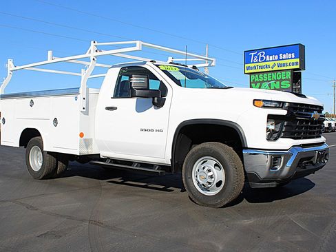 Used 2024 Chevrolet Silverado 3500 W/T w/ Snow Plow Prep Package image 3