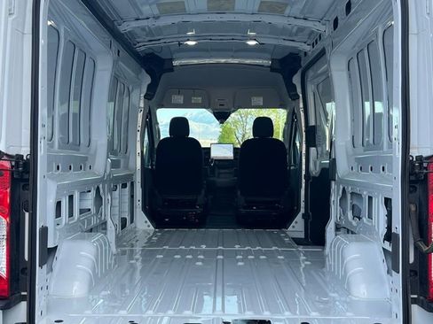 Used 2023 Ford Transit 350 148 Medium Roof AWD image 26