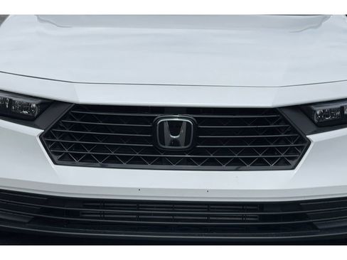 Used 2025 Honda Accord LX image 13