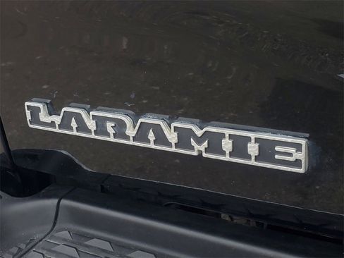 Used 2019 RAM 2500 Laramie image 9