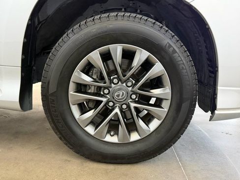 Used 2019 Lexus GX 460 Premium AWD/4WD image 12
