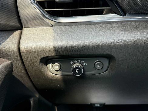 Used 2020 Chevrolet Traverse Premier AWD/4WD image 15