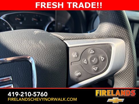 Used 2023 GMC Acadia SLE w/ Driver Convenience Package image 17
