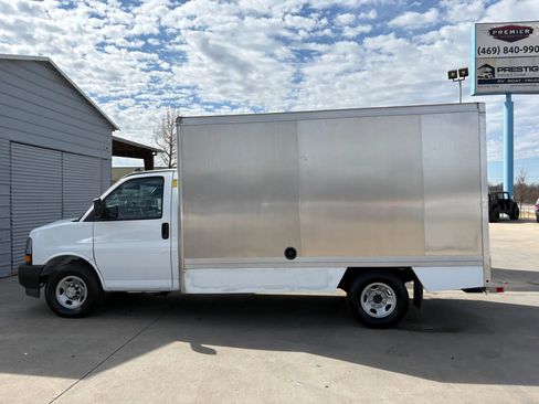 Used 2023 Chevrolet Express 3500 w/ Power Convenience Package image 4