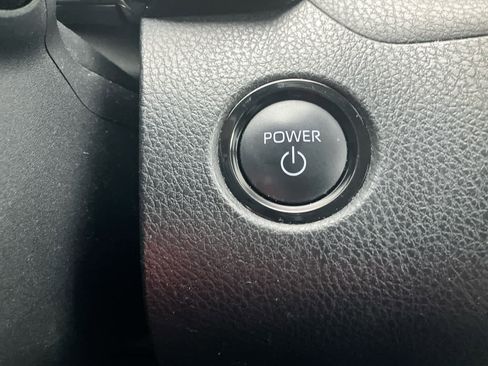 Used 2025 Toyota Camry LE image 23